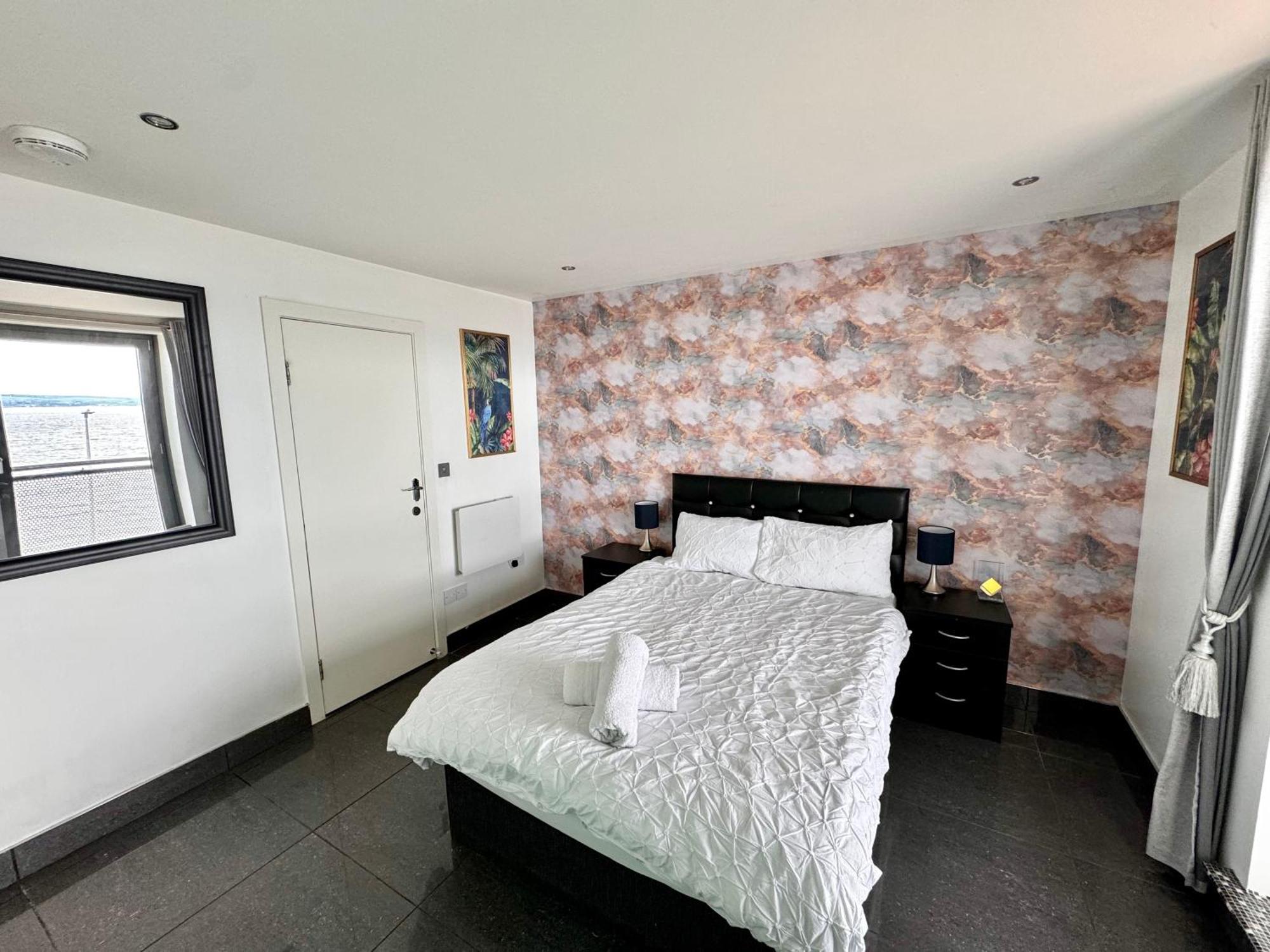 Ocean Park Apartments - Oceanfront - Free Parking And Fast Wifi Эдинбург Экстерьер фото
