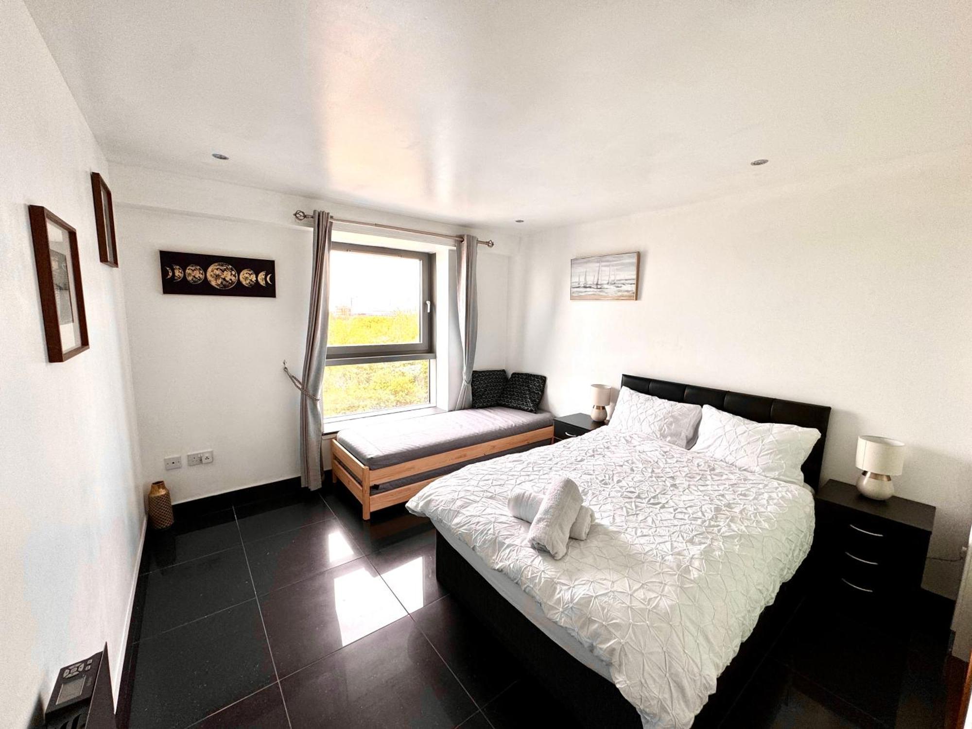Ocean Park Apartments - Oceanfront - Free Parking And Fast Wifi Эдинбург Экстерьер фото