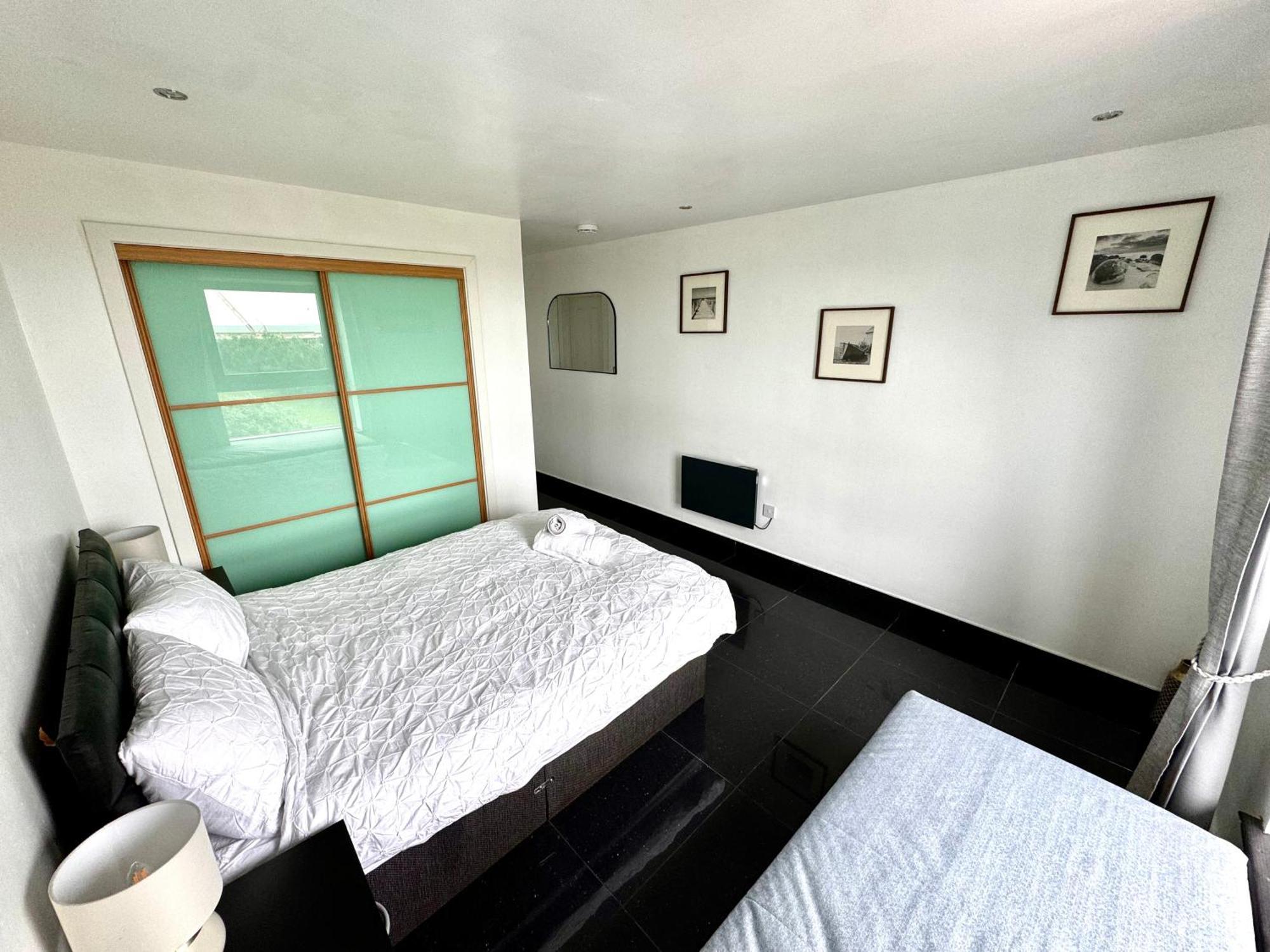 Ocean Park Apartments - Oceanfront - Free Parking And Fast Wifi Эдинбург Экстерьер фото