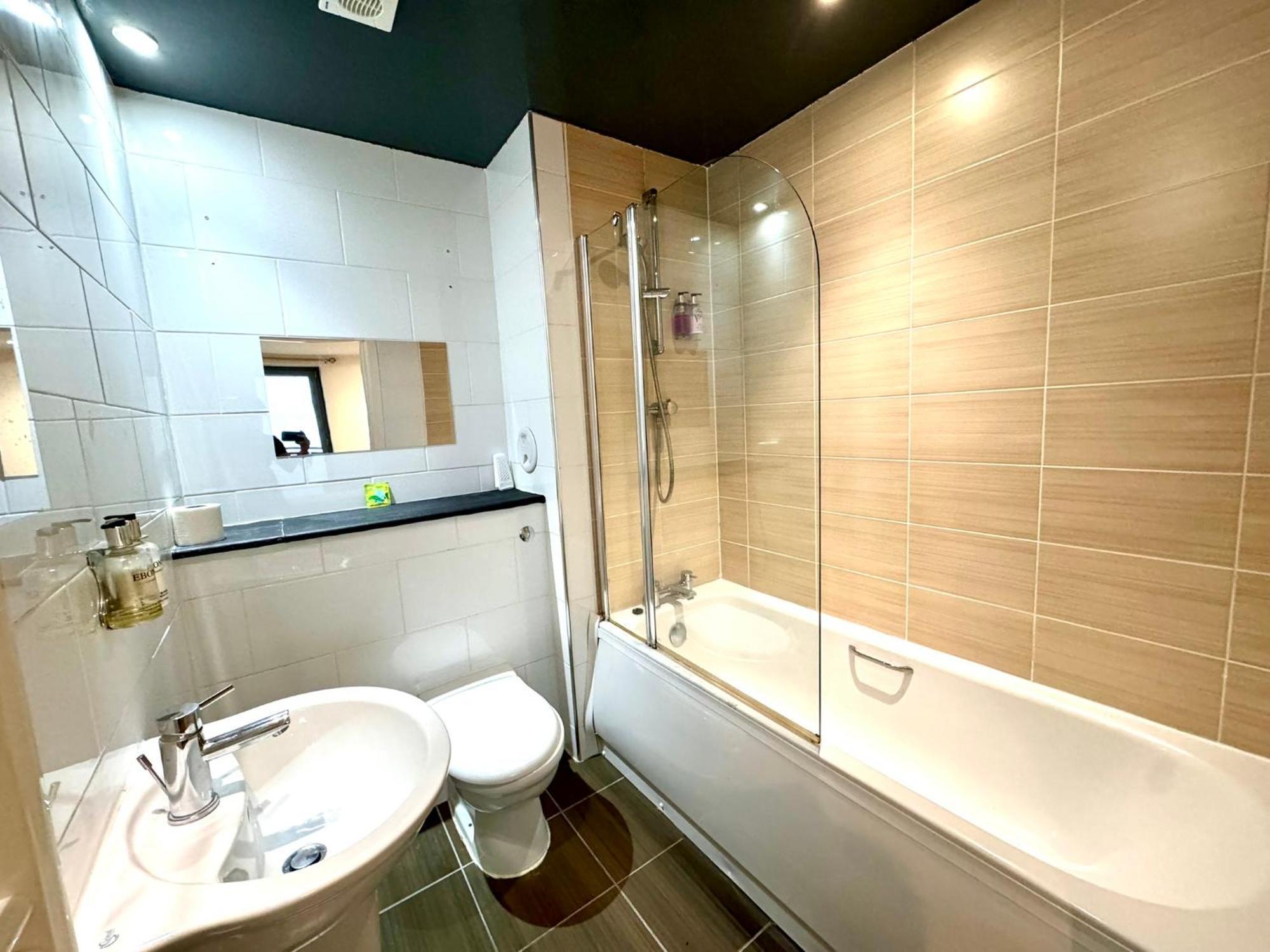 Ocean Park Apartments - Oceanfront - Free Parking And Fast Wifi Эдинбург Экстерьер фото