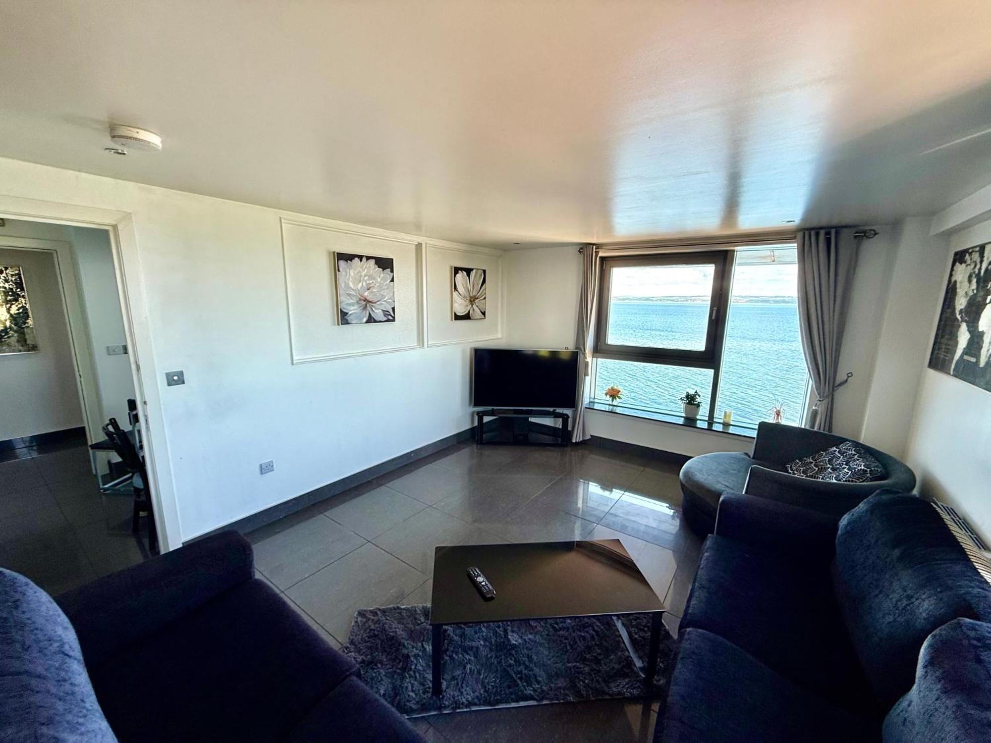 Ocean Park Apartments - Oceanfront - Free Parking And Fast Wifi Эдинбург Экстерьер фото