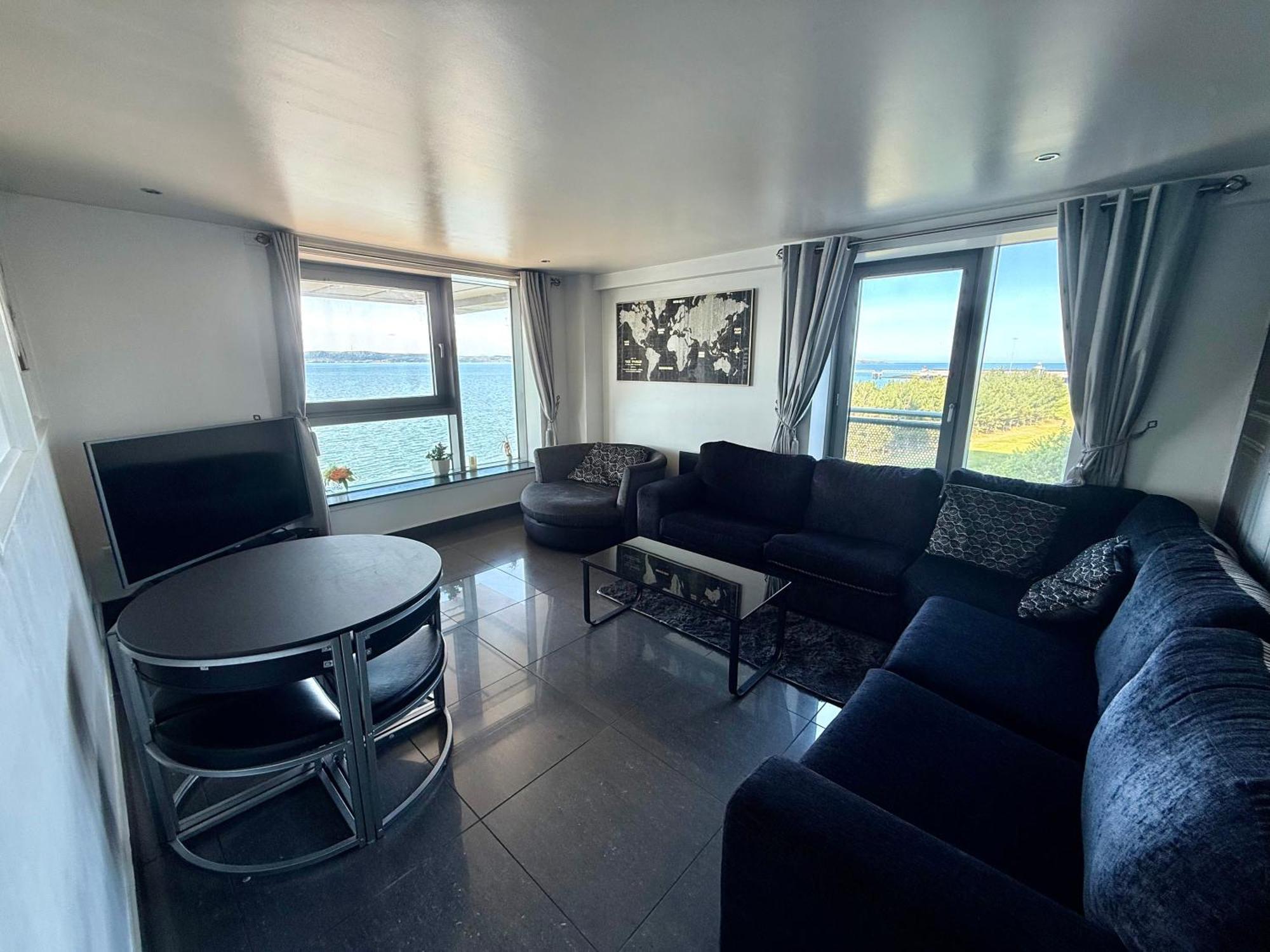 Ocean Park Apartments - Oceanfront - Free Parking And Fast Wifi Эдинбург Экстерьер фото